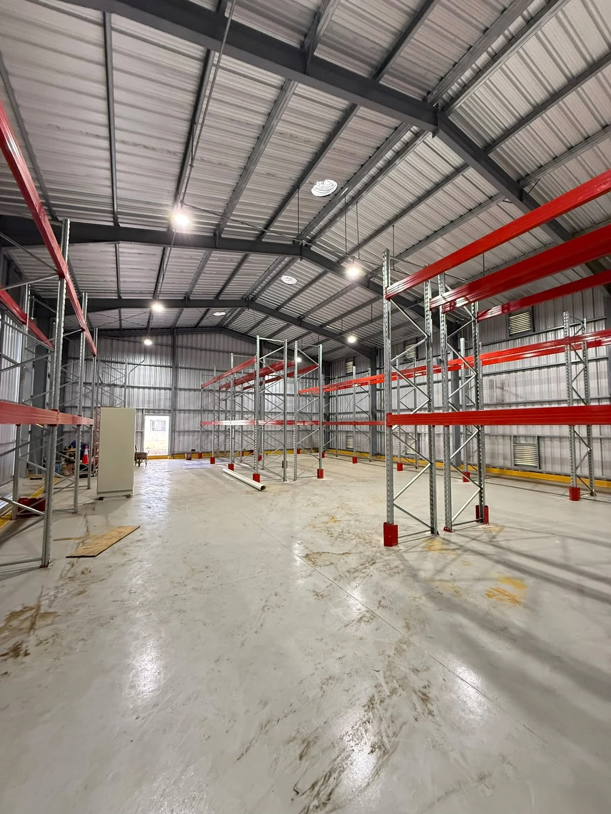 Instalación eléctrica en depósito de fertilizantes